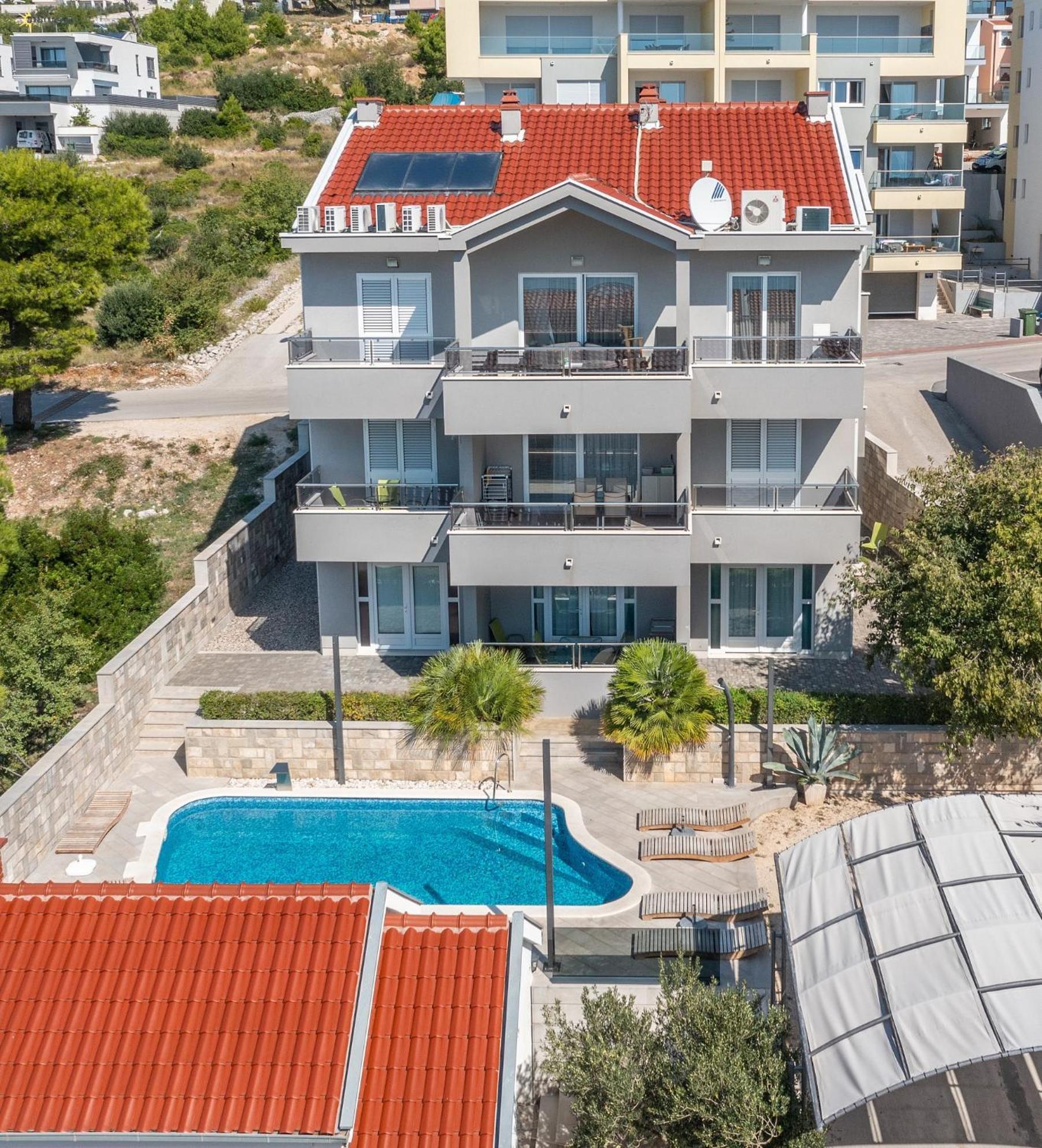 Villa Em มาคาร์สกา ภายนอก รูปภาพ